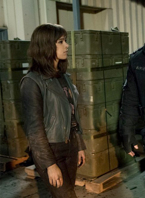 Hailee Steinfeld Bumblebee Leather Jacket - LeatherCult