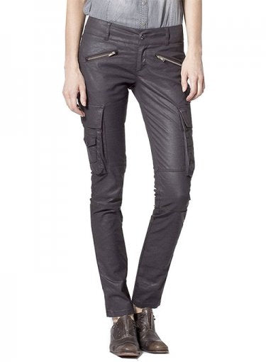 Why Leather Pants Should Be Included in Everyone's Wardrobe