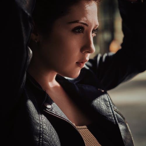 How to Choose a Women's Leather Jacket