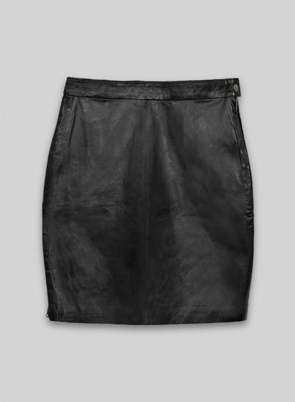 Black  Scalloped Leather Skirt - # 476  - M Regular